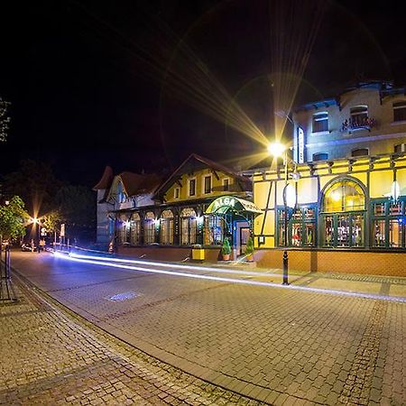 Hotel Alga Ustka Ngoại thất bức ảnh