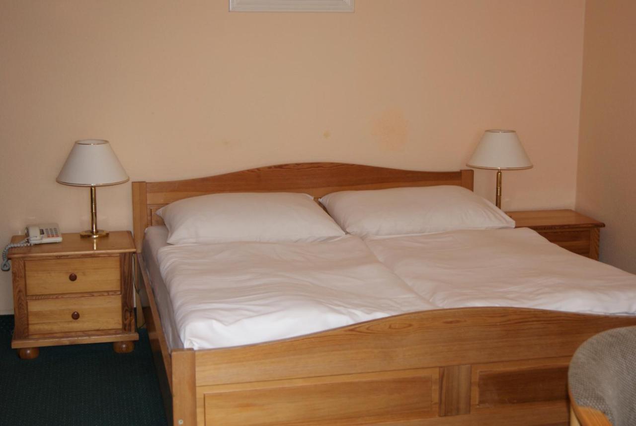 Hotel Alga Ustka Ngoại thất bức ảnh