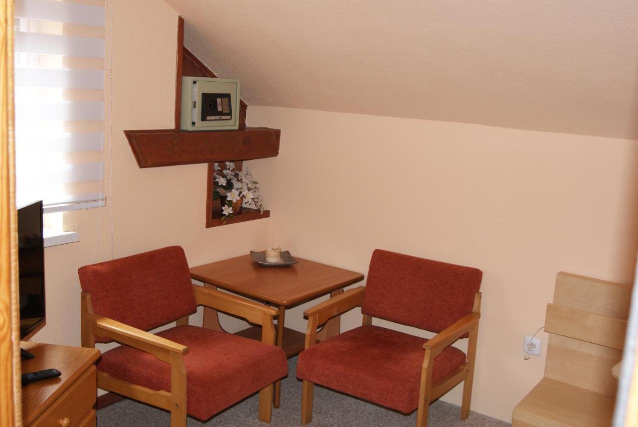 Hotel Alga Ustka Ngoại thất bức ảnh