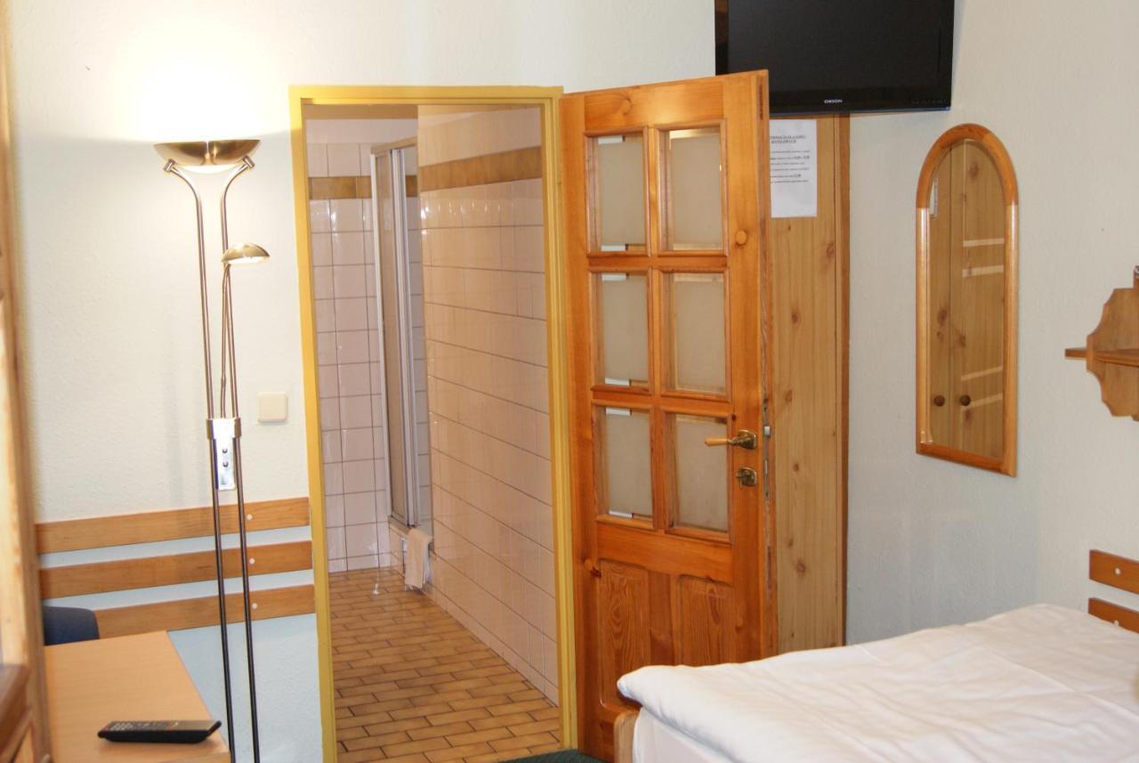 Hotel Alga Ustka Ngoại thất bức ảnh