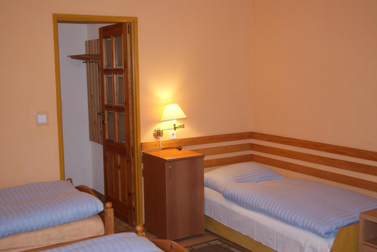 Hotel Alga Ustka Ngoại thất bức ảnh