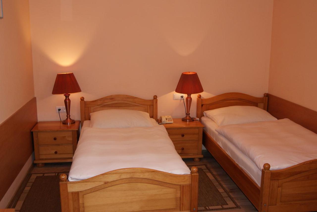 Hotel Alga Ustka Ngoại thất bức ảnh