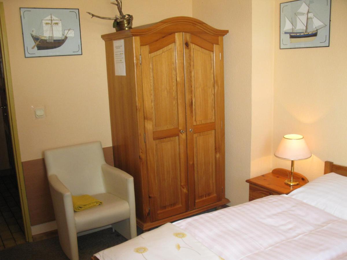 Hotel Alga Ustka Ngoại thất bức ảnh