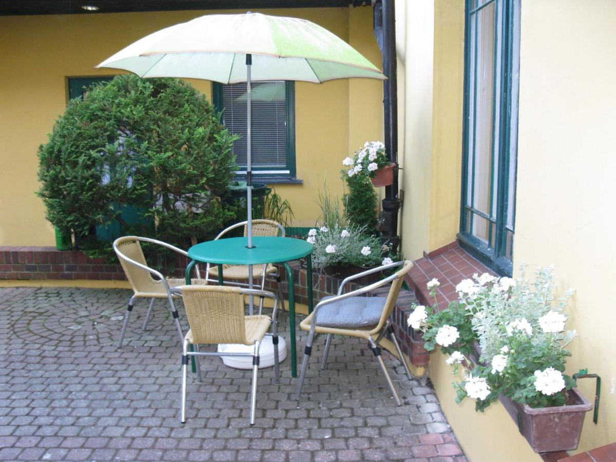 Hotel Alga Ustka Ngoại thất bức ảnh