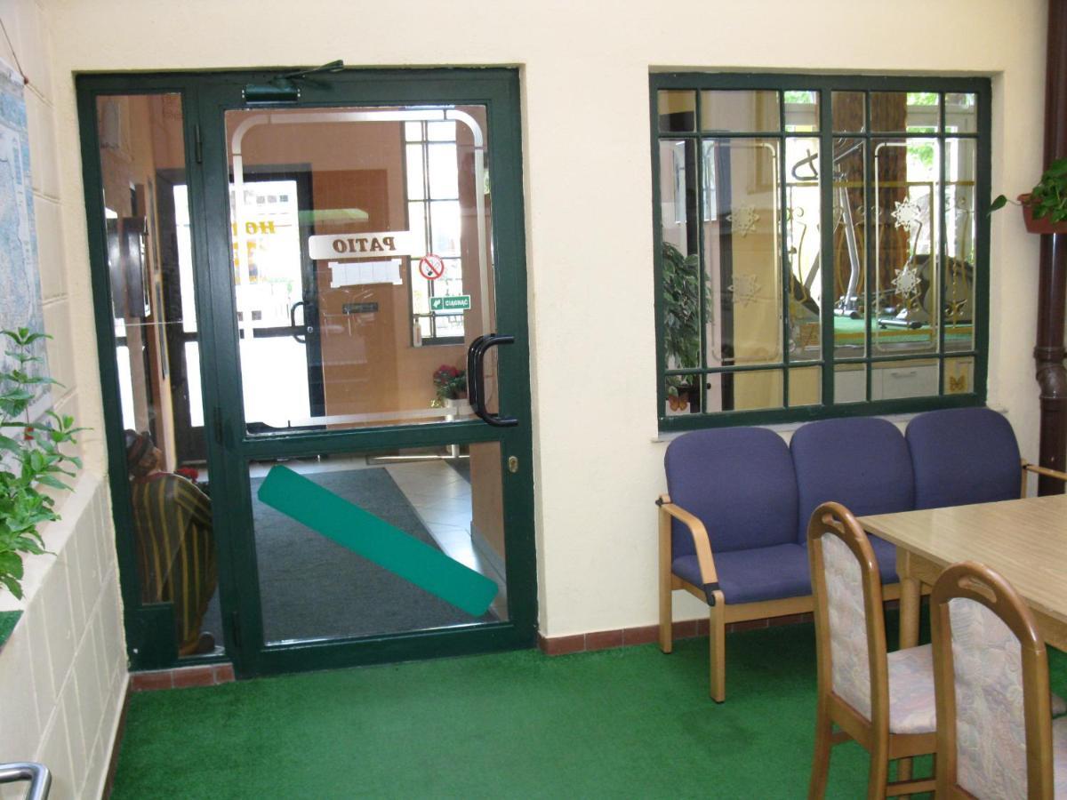 Hotel Alga Ustka Ngoại thất bức ảnh