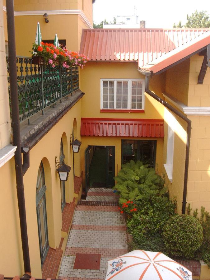 Hotel Alga Ustka Ngoại thất bức ảnh